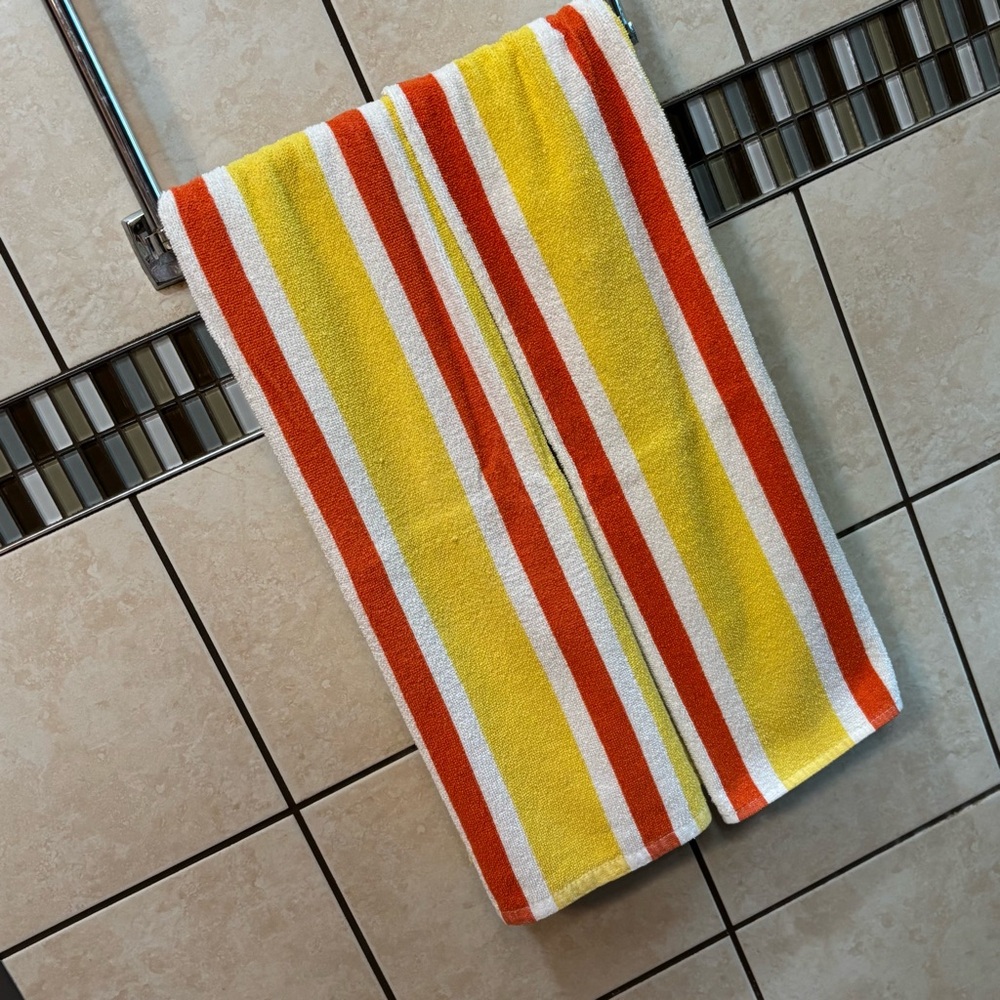 70's Striped Bath Towels - 2 - Striped Terry Towel Cloth - 70's Bathroom